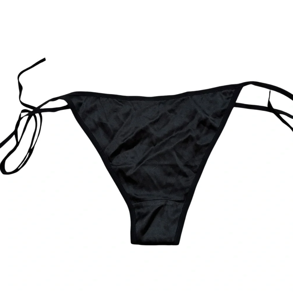 Brand new‎ without Tags Paradise Silk Black Size Tie 93% Silk Panties Size S/M